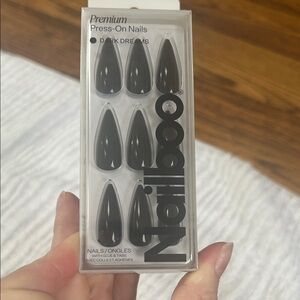 Nailboo Dark Dreams Press-On Nails